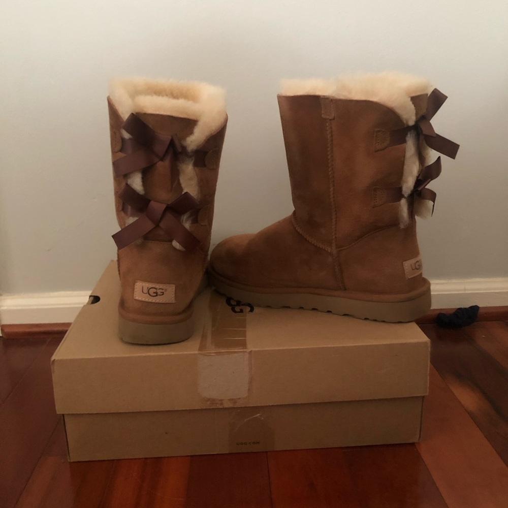 UGG Bailey Bow Regular Height Boots